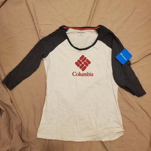 Columbia 3/4 sleeve baseball style graphic t-shirt